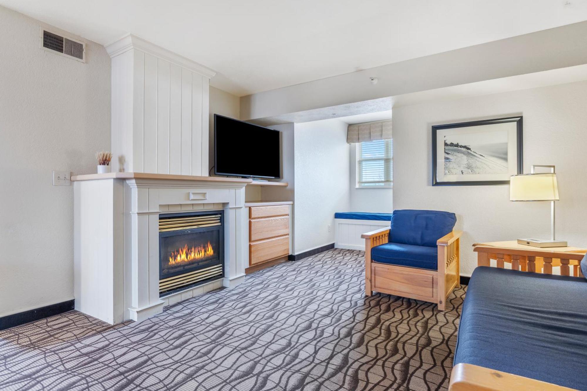 Cherry Tree Inn & Suites Traverse City Zewnętrze zdjęcie