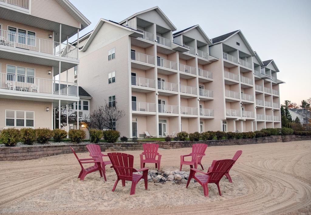 Cherry Tree Inn & Suites Traverse City Zewnętrze zdjęcie